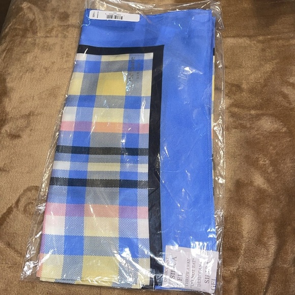 🌹NWT:Kate Spade Blue and Black Scarf - Picture 8 of 8